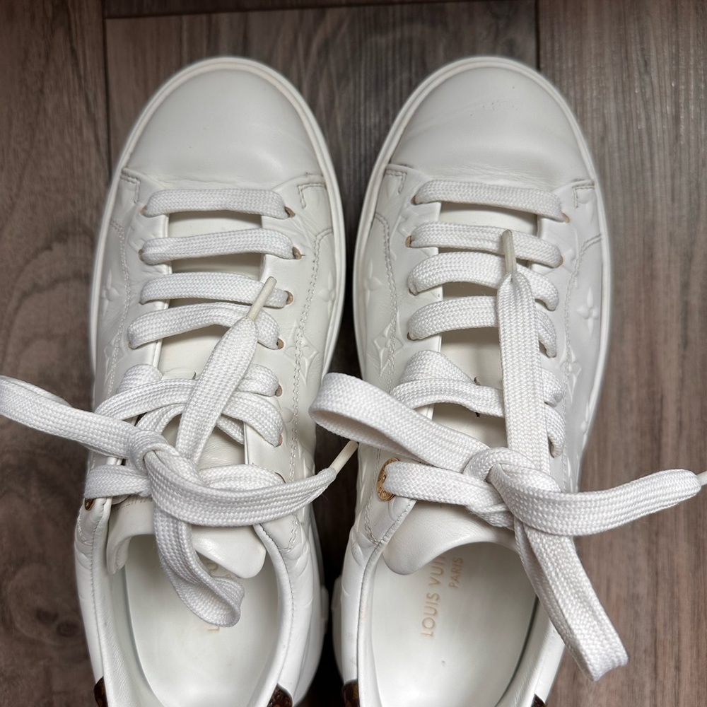 Louis Vuitton Time Out Sneaker - Picture 8 of 10
